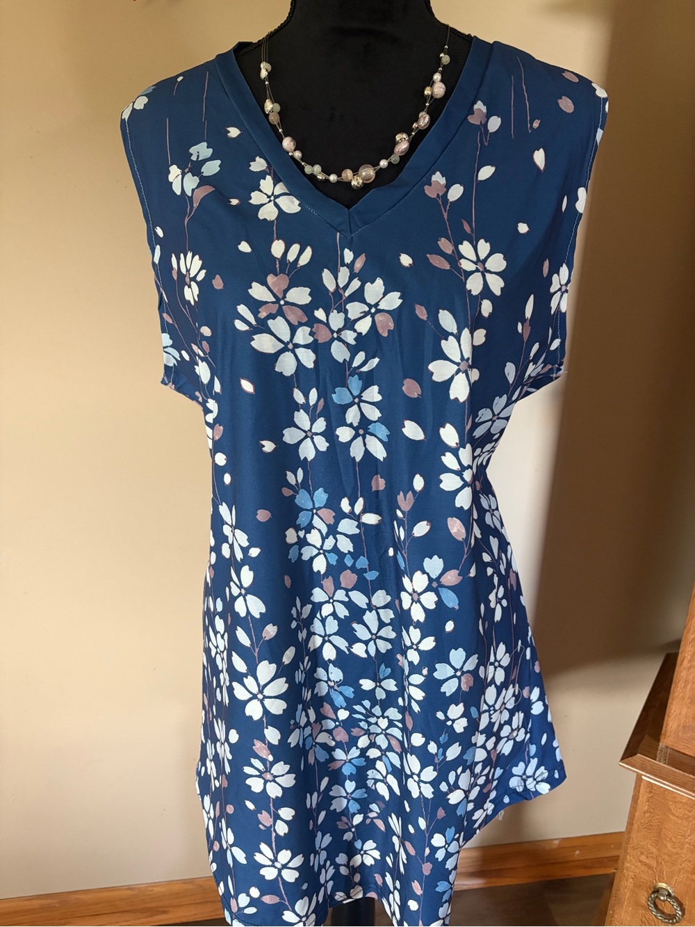 Navy Floral V-Neck Sleeveless Tunic Top